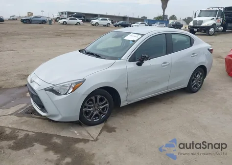 2019 Toyota Yaris Le z USA, uszkodzony, nr VIN 3MYDLBYV3KY507618